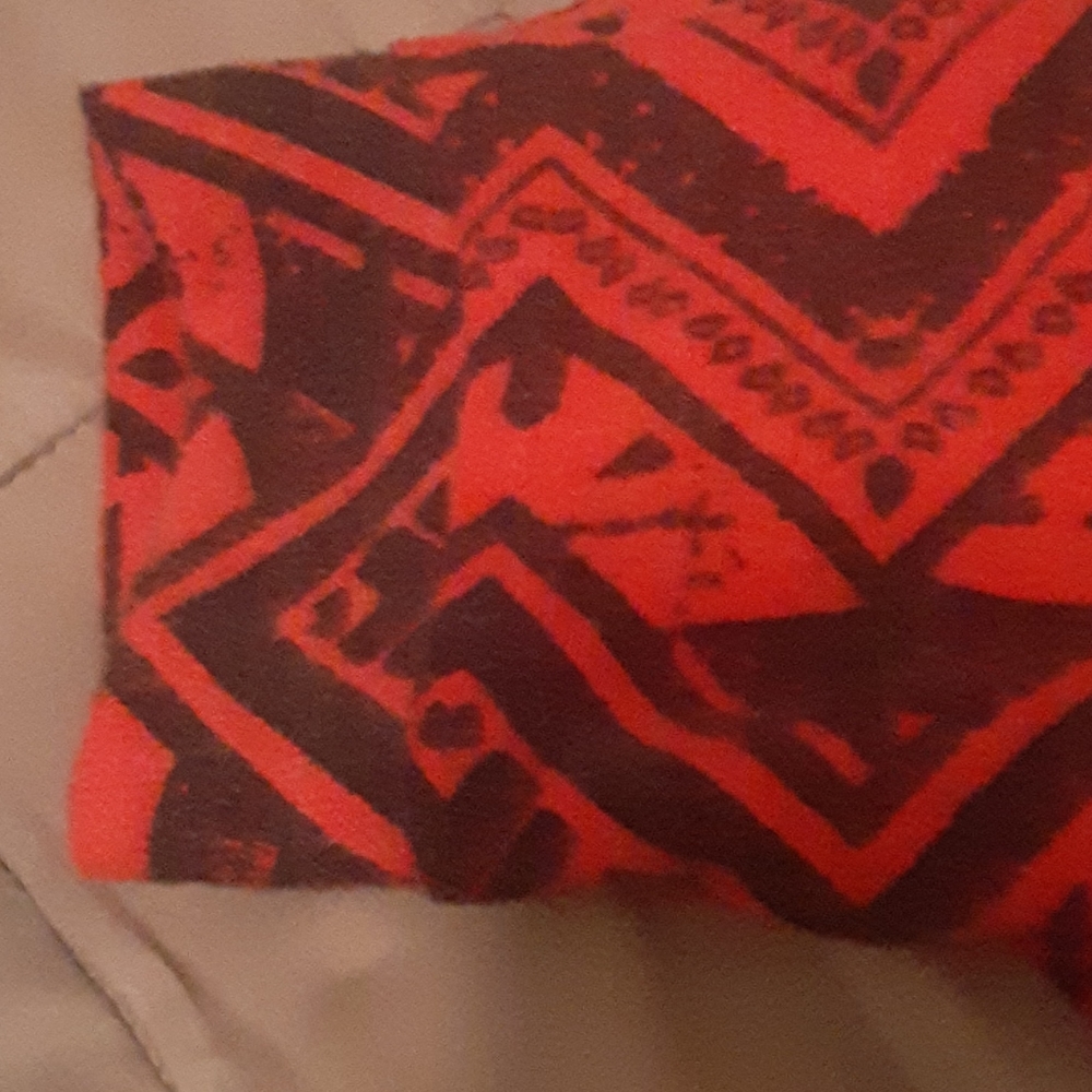 NWOT NEVER WORN Rue 21 Blouse - Picture 4 of 8